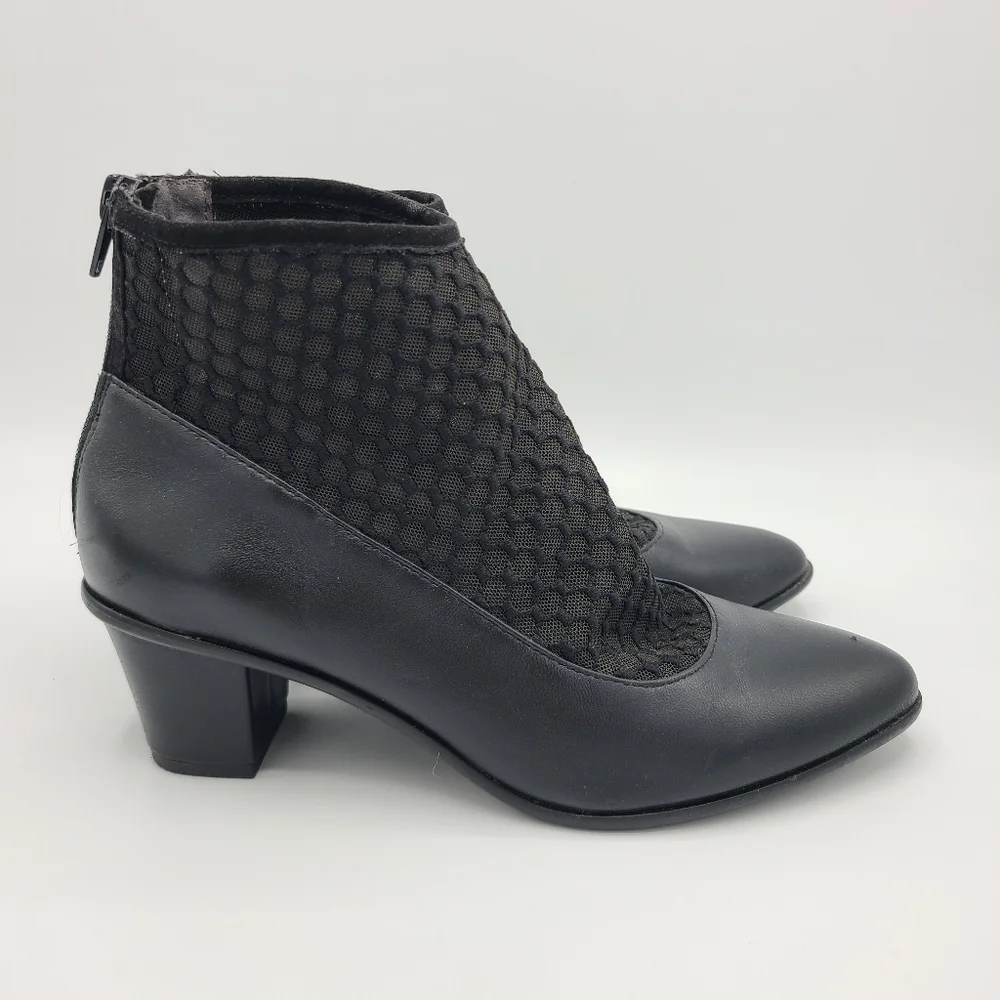 Lori Goldstein Collection Clemence Bootie Mesh Sock Detail Black Leather 6.5